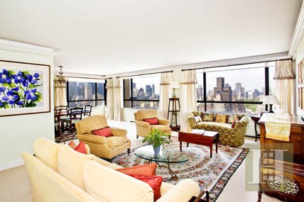 8 bedroom Apartment For Sale: 190 EAST..