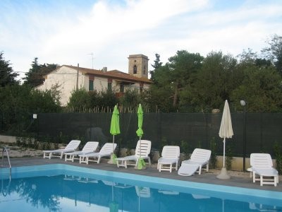 One Bedroom Apartment With Shared Pool