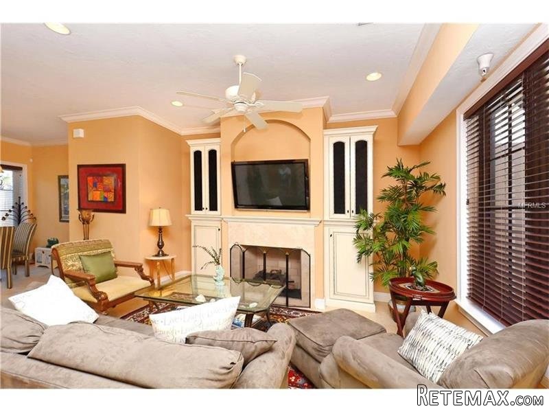 3 bedroom Town House For Sale: 1548.. - 2