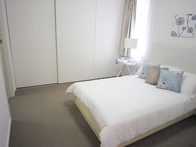 Refurbished one bedroom unit in a.. - 2
