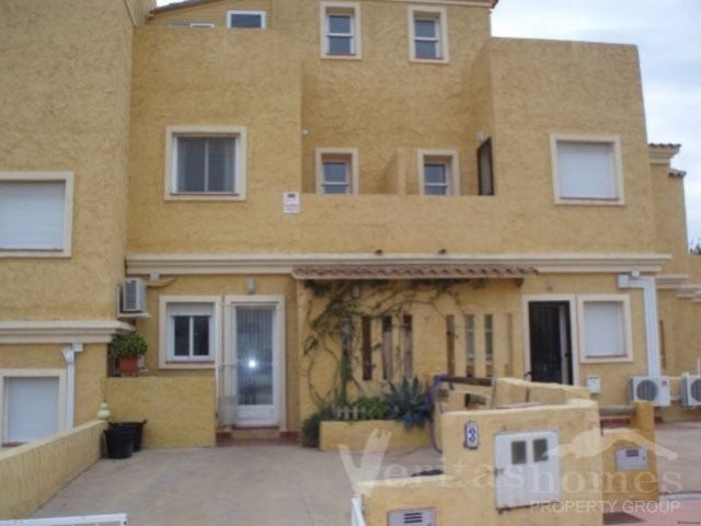Ref: 1298 - Duplex/Triplex/Townhouse.. - 2