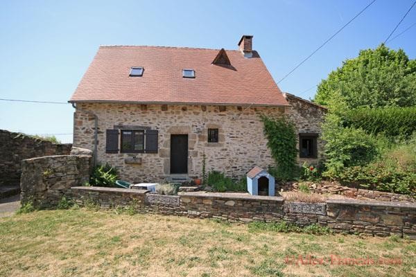 Saint Saud Lacoussiere (Dordogne) -..
