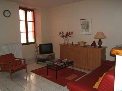 4 bed house in town centre - 2