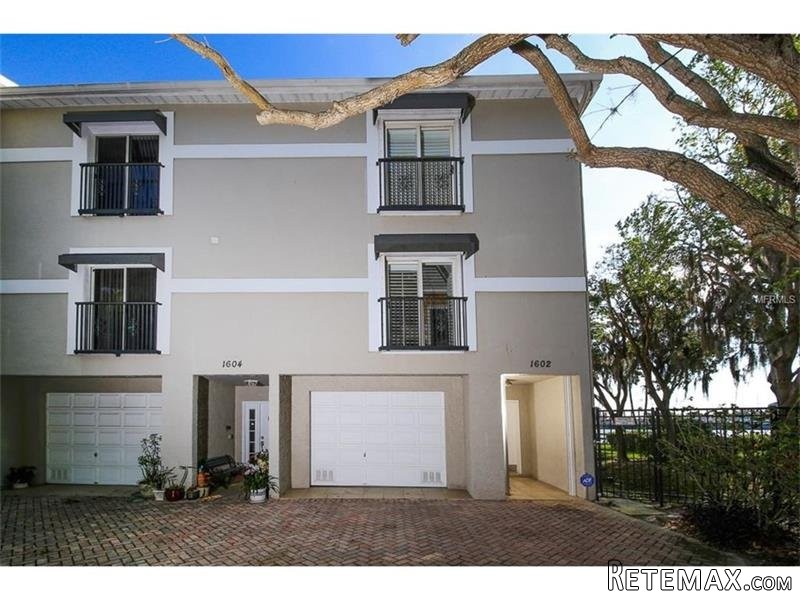 3 bedroom Town House For Sale: 1602.. - 2