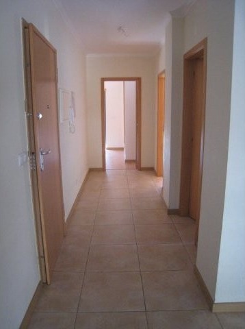 Large two bedroom apartment centre of.. - 2
