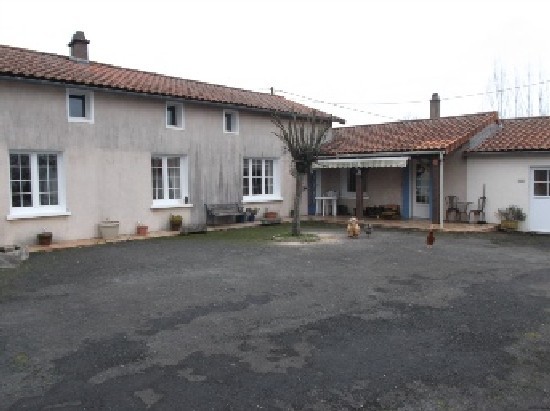 House & Guest Gite, Outbuildings