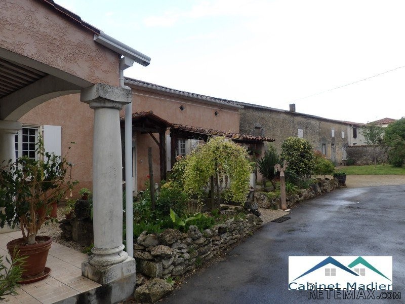 3 Bedrooms - Stone House -..