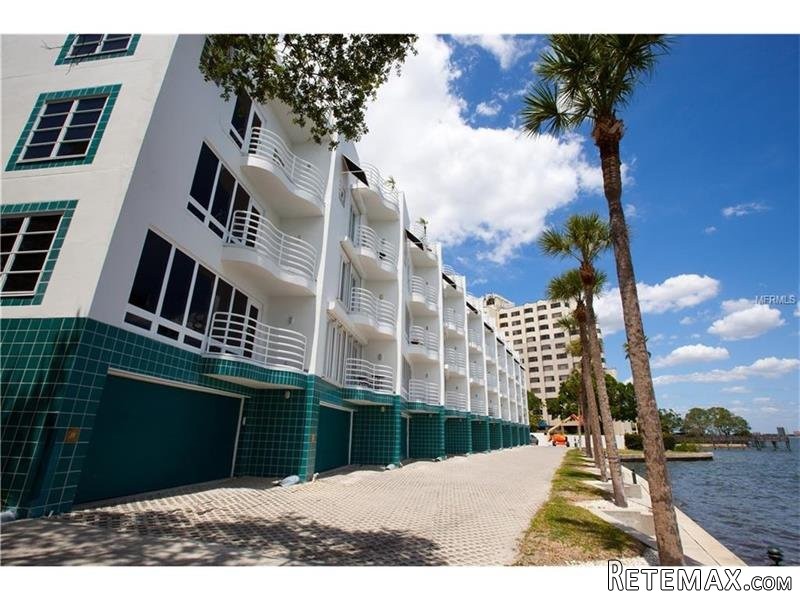 2 bedroom Property For Sale: 4950..