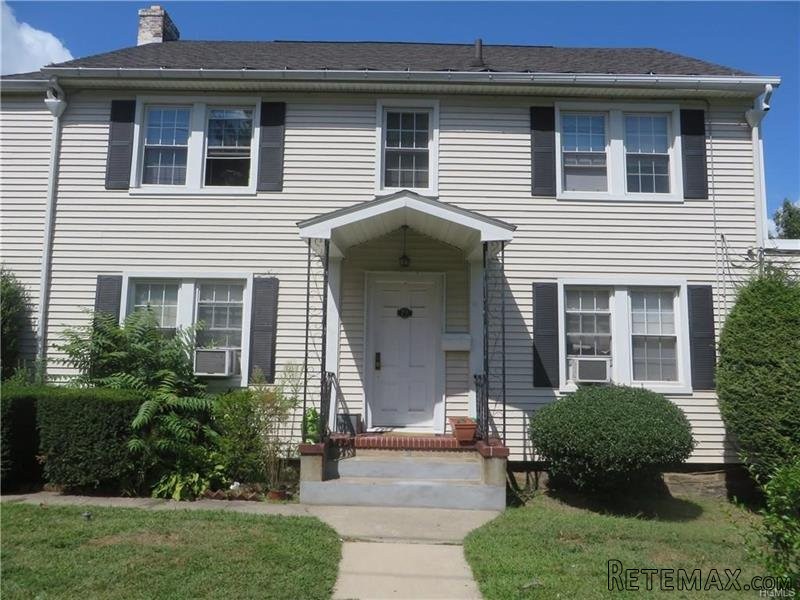 4 bedroom Flat For Sale: 79 Carhart..