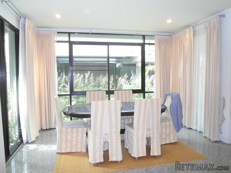 Beautiful 3-bedroom home at Jomtien..
