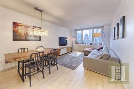 2 bedroom Apartment For Sale: 322 WEST..