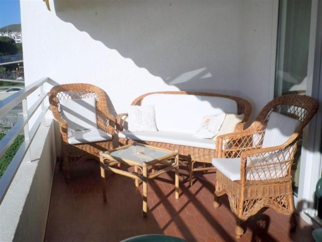 2 Bed Apartment for sale in Calahonda - 2