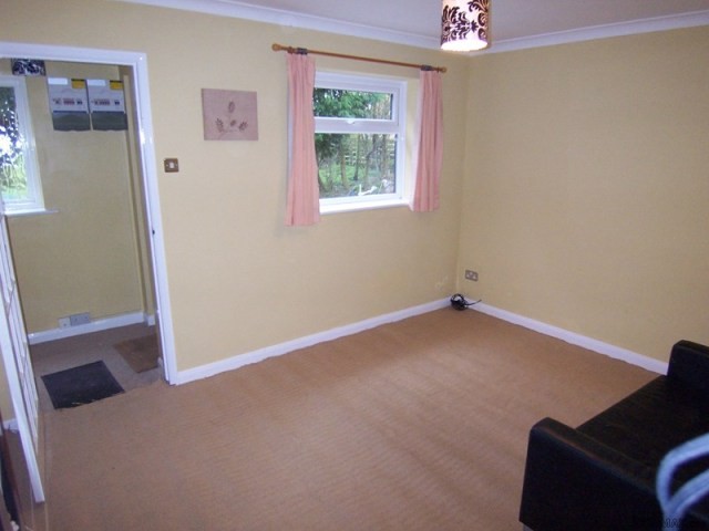 1 bedroom flat in Eastchurch, SHEERNESS - 2