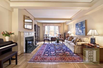 2 bedroom Apartment For Sale: 60 EAST..
