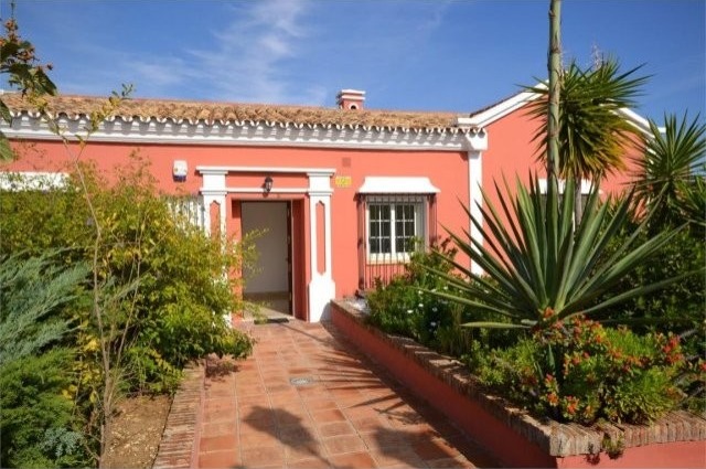 Nueva Andalucia, Marbella, , 4 rooms..