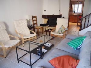Beautiful Fully Renovated And Furnished.. - 2