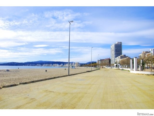 Sea front hotel for sale in Palamos - 2