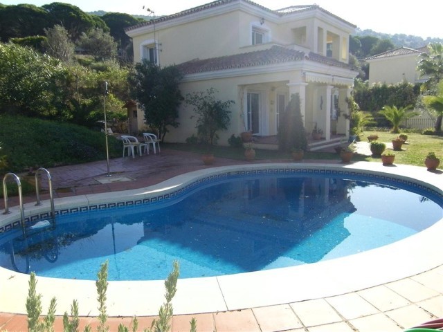 Villa - A fabulous detached villa.. - 2