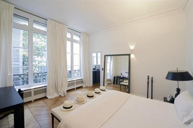 2 bedroom House For Sale: Rue de.. - 2