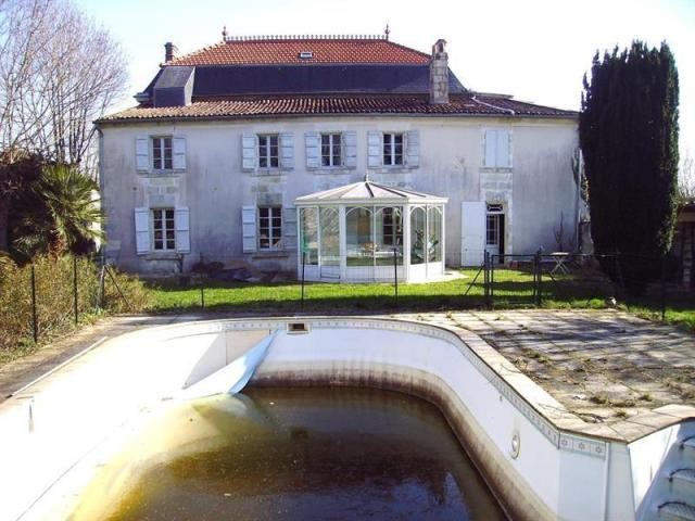 House For Sale: 17610 CHARENTE-MARITIME - 2
