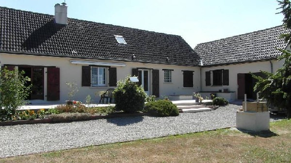 House Set Just 3km From the Beach - 2