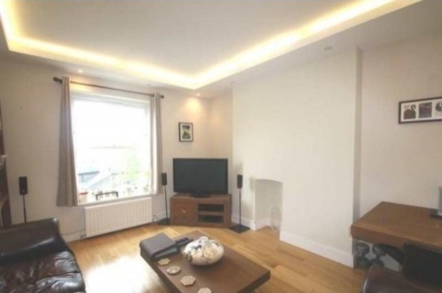 1 Bed Flat/Apartment To Let in London - 2
