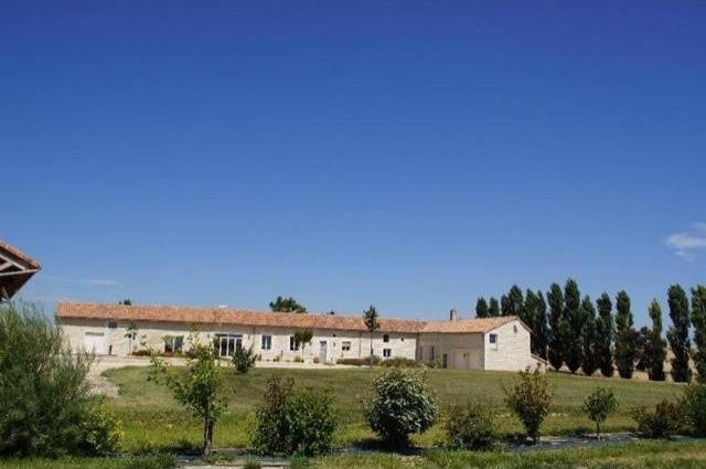 4 bedroom Character For Sale: 86140 25..