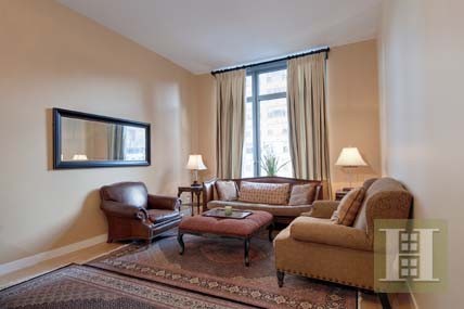 1 bedroom Apartment For Sale: 450 EAST..