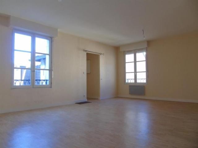 2 bedroom Flat For Sale: 86000 POITIERS