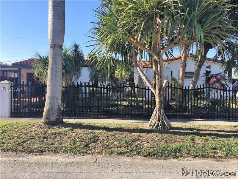 4 bedroom House For Sale: 8321 NW 170th..