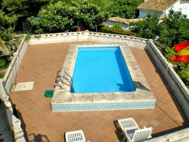 3 bed Villa With Pool in Ontinyent - 2