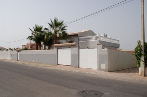 Detached villa for sale 355.500 €.. - 2