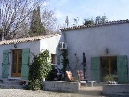 VIlla In A Quiet Area And Near The Sea