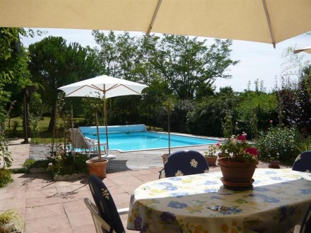 4 bedroom House For Sale: 86280 SAINT.. - 2