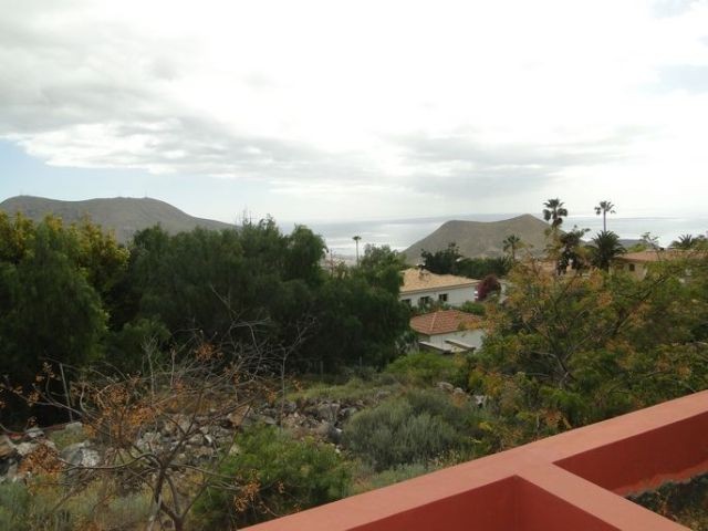 2 bedroom Apartment property for sale..