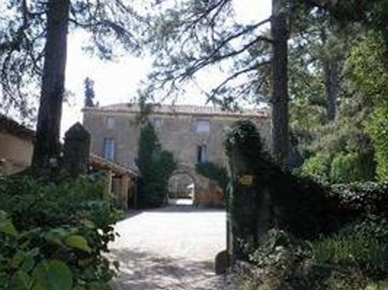 Former 12th century domain with guest..