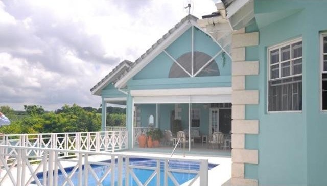 3 bedroom Property For Sale: Grand View..