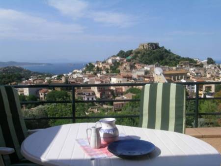 DUPLEX APARTMENT WITH FANTASTIC VIEWS..