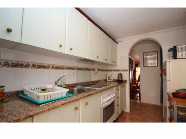 LOVELY TOWNHOUSE - 2