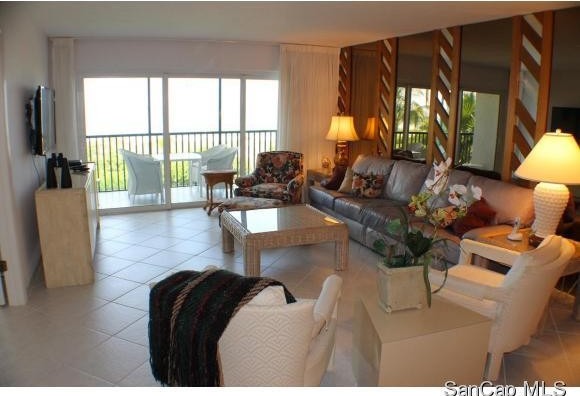 3 bedroom Condominium For Sale:.. - 2