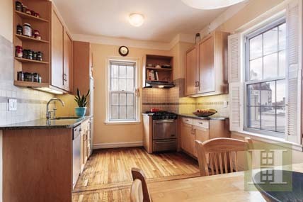 1 bedroom Apartment For Sale: 155 HENRY.. - 2