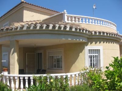 4 Bedrooms - Villa - Alicante - For Sale