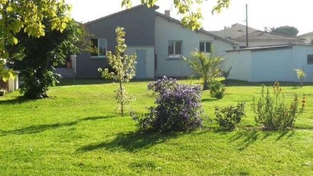 Stunning Contemporary Bungalow Near..