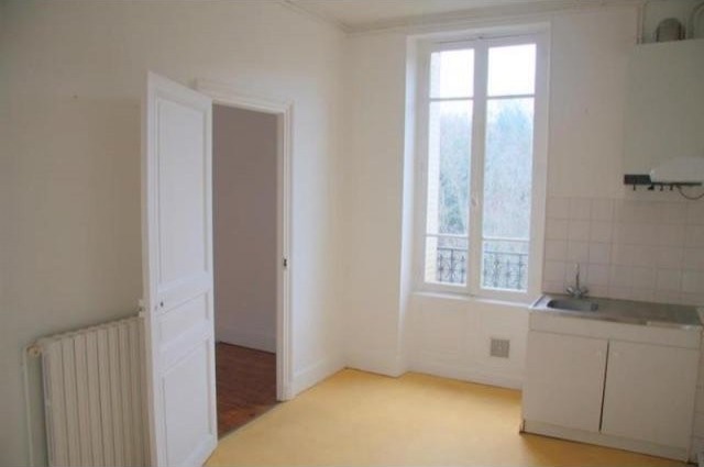 3 bedroom Flat For Sale: 63140.. - 2