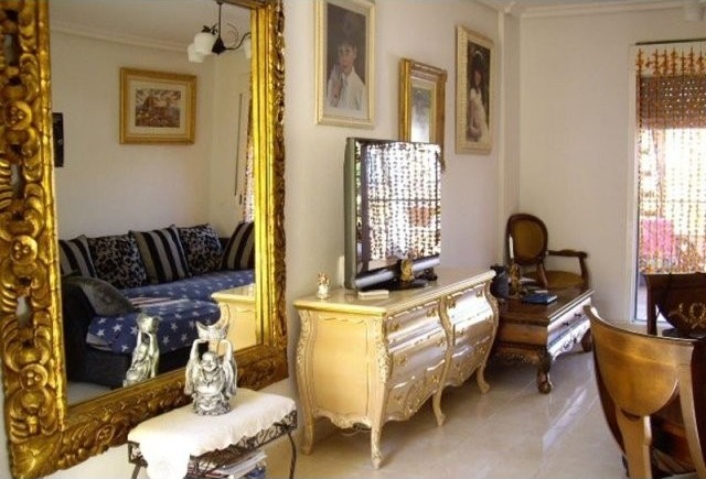 2 Bed Apartment with Communal Pool - 2