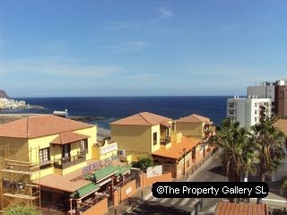 Apartment For Sale in Golf Del Sur..