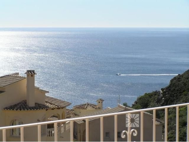 Terraced apartment sea view