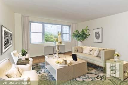 1 bedroom Apartment For Sale: 165 WEST..