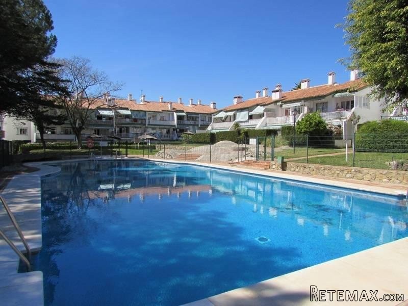 3 bedroom apartment for sale - 2