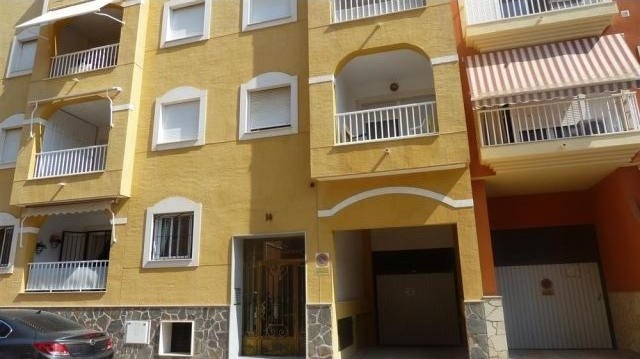 3 Bedrooms - Apartment - Murcia - For..
